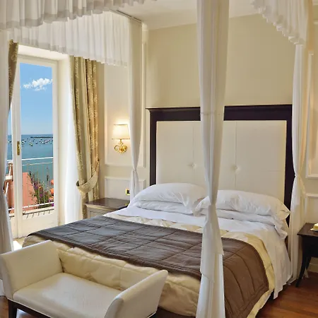 Miramare & 4*