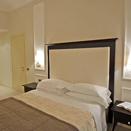 호텔 Miramare & 4*