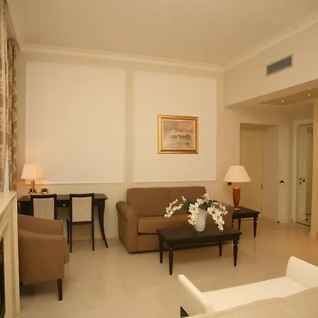 Miramare & 4* 세스트리레반떼