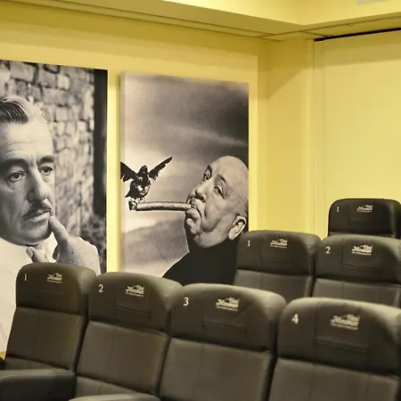 Miramare & 4* سيستري ليفانتي