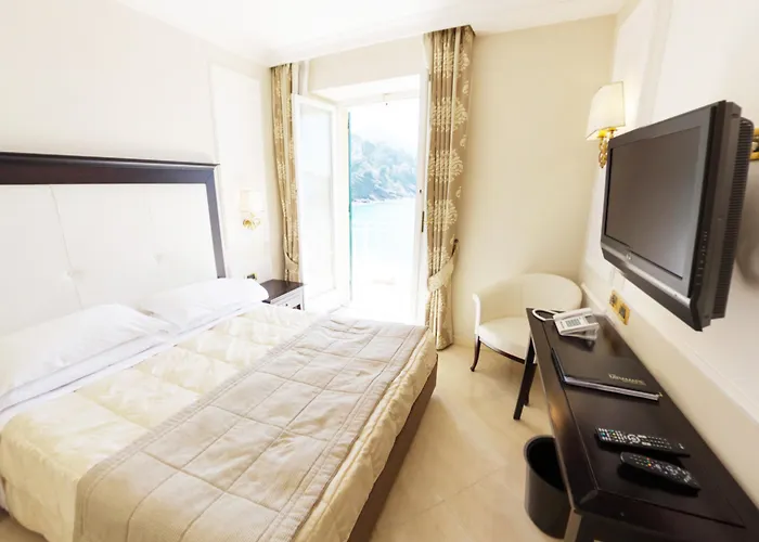Miramare & Hotell