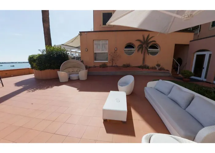 Miramare & 酒店 东塞斯特里
