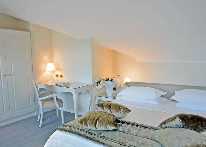 Miramare & Hotell